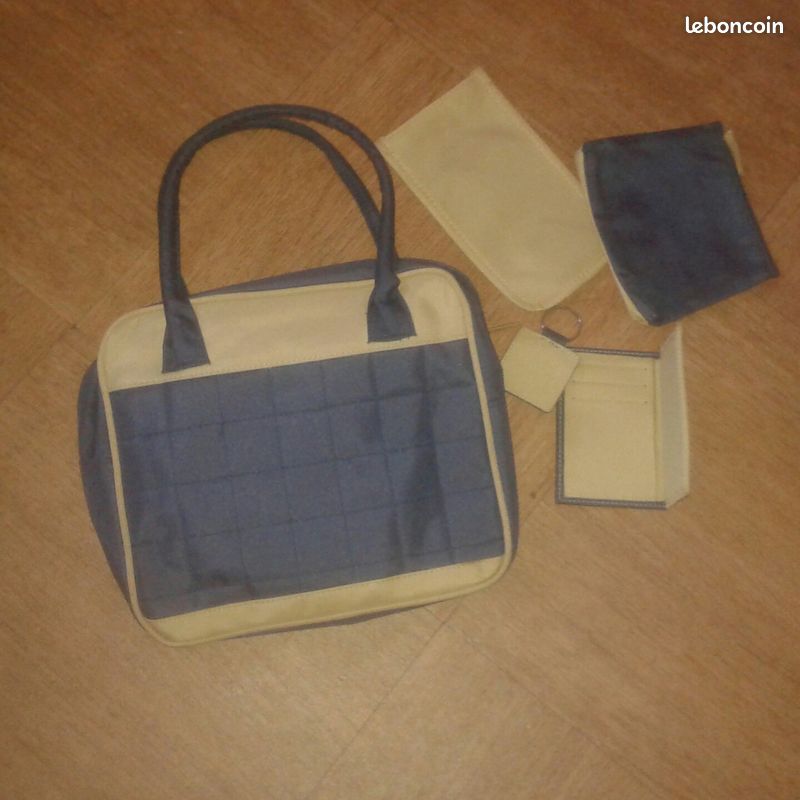 Des Sacs (image 2)