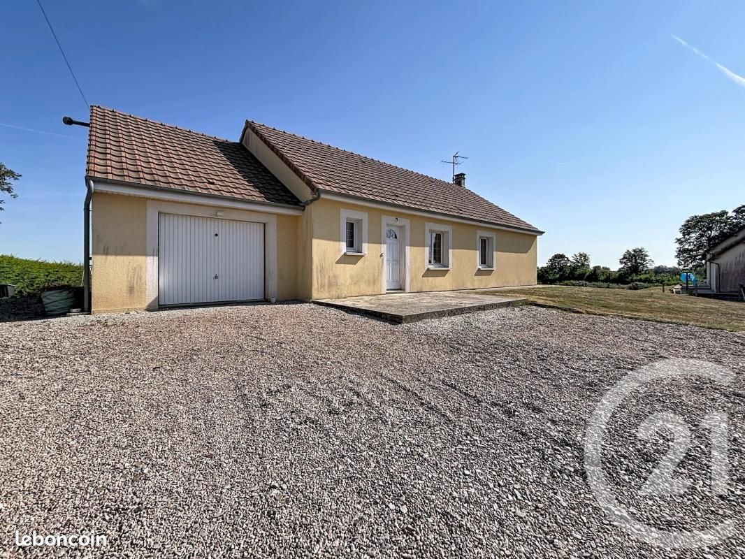 Maison 4 pièces 117 m² · à Montabard · 117 m² · 180 000 €