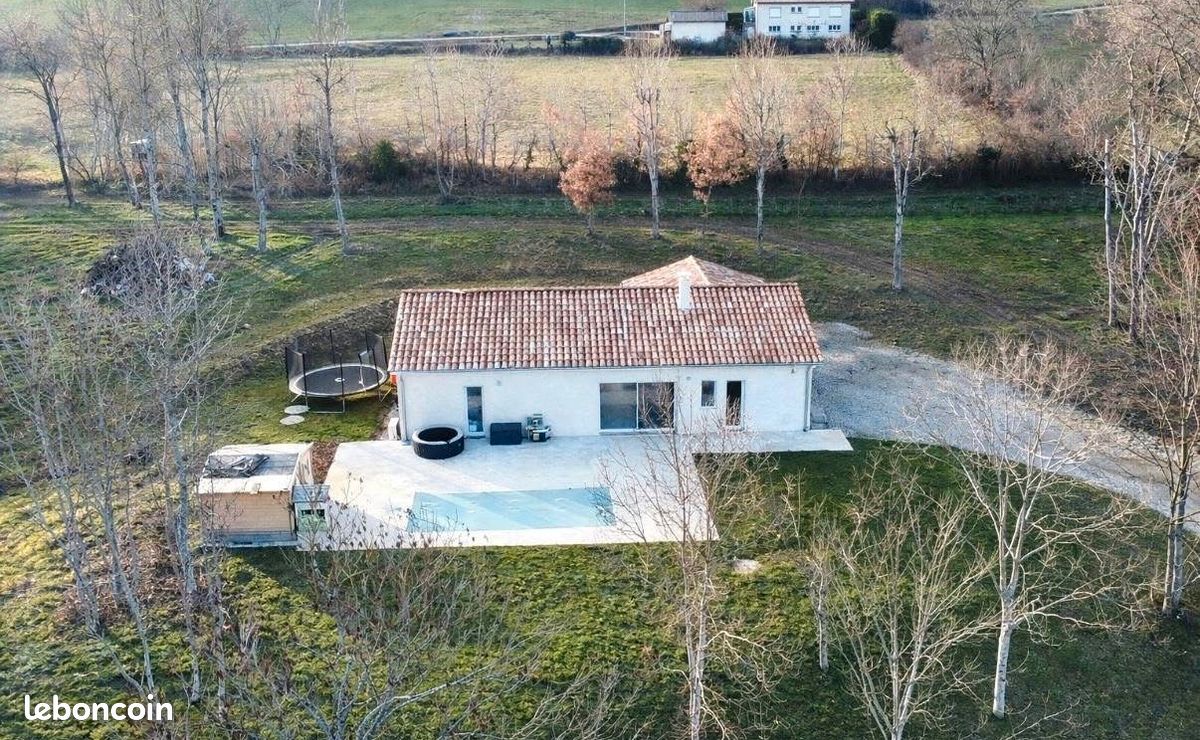 Maison 6 pièces 126 m² · à Alboussière · 126 m² · 370 000 €