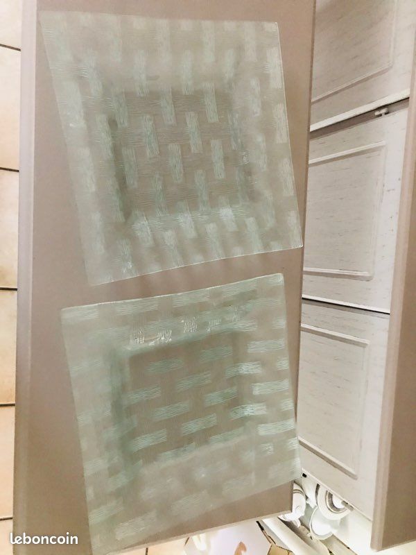 2 plats carré verre transparents à motifs (image 1)