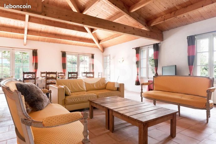 Maison 6 pièces 166 m²