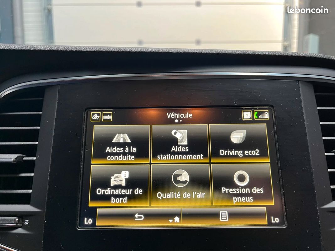 RENAULT MEGANE IV BERLINE Blue dCi 115 EDC - Business INTENS (image 31)