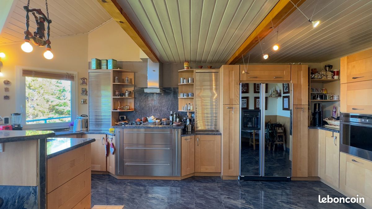 Propriété 7 pièces 280 m² (image 10)