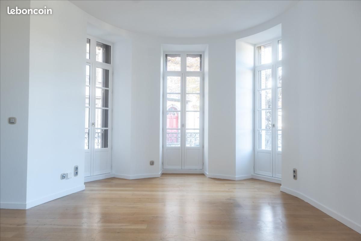 Appartement 3 pièces 79 m² · à Chamalières · 79 m² · 910 €