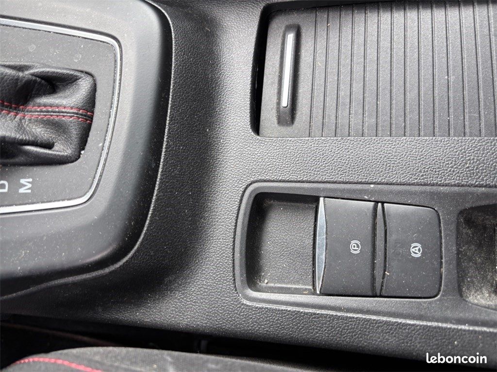 Ford Focus IV 1.0 FLEXIFUEL 125 S&S MHEV POWERSHIFT ST-Line X (image 21)
