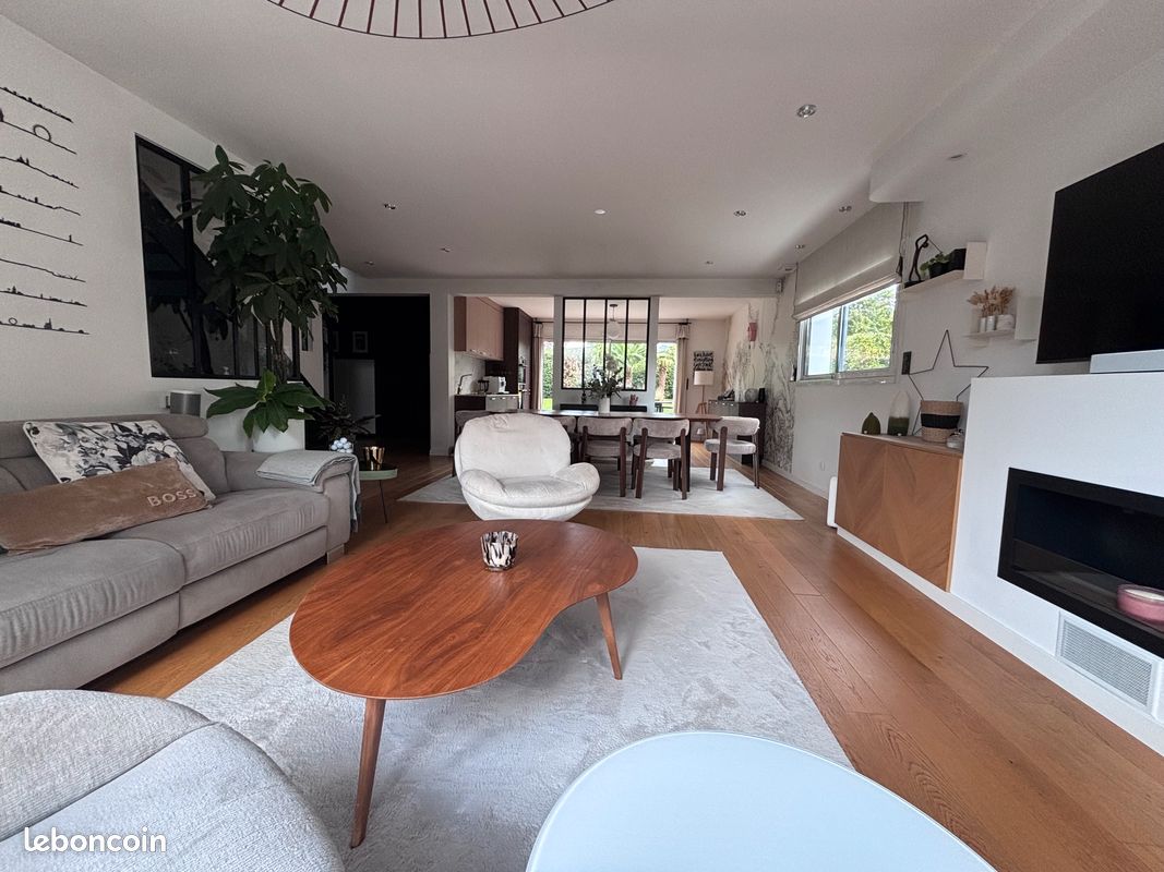 Maison 6 pièces 153 m² · à La Mézière · 153 m² · 510 000 €