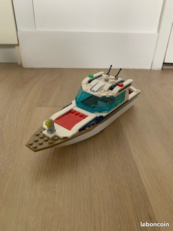 Lego City Boat Float (image 2)