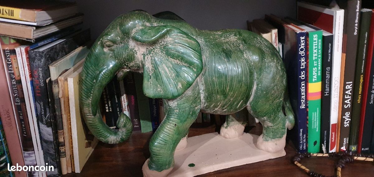 Éléphant en terre cuite émaillée (image 1)