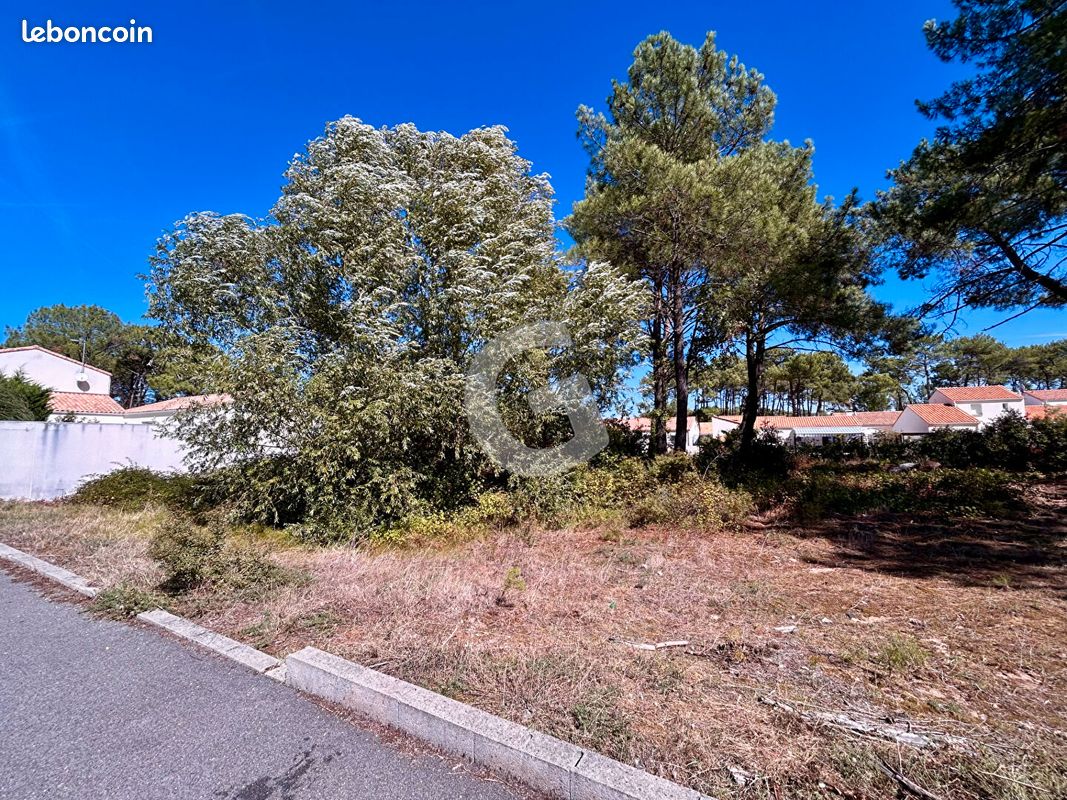 Terrain 400 m² · à La Tranche-sur-Mer · 400 m² · 149 300 €