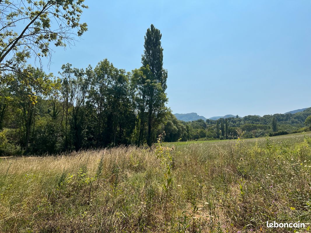 Location terrain Piegros la Clastre · à Piégros-la-Clastre · 50 €