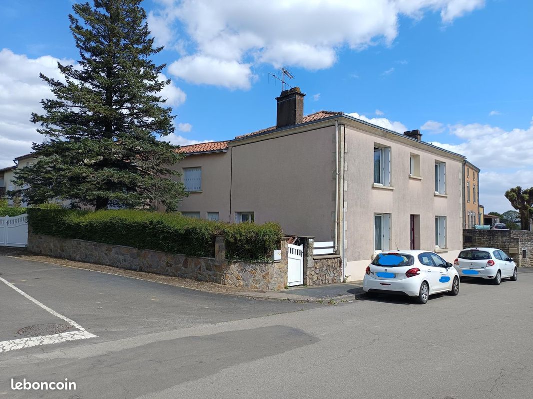 Maison 7 pièces 132 m² · à Pissotte · 132 m² · 130 000 €