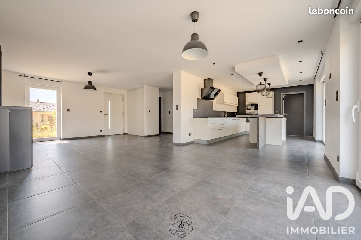 Maison 6 pièces 138 m² · à Grindorff-Bizing · 138 m² · 370 000 €