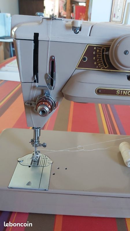 Machine a coudre Singer 401 G (image 9)