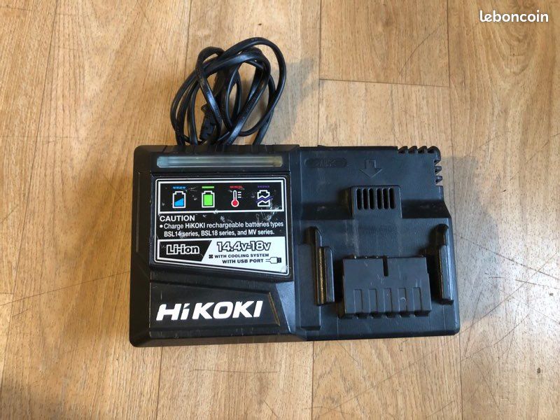 AutoTecknic Plaque de refroidissement en fibre de carbone sèche - Série
