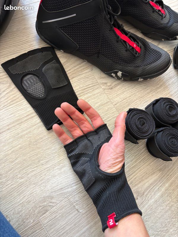 Matériel de boxe anglaise au détail ou lot complet (image 3)