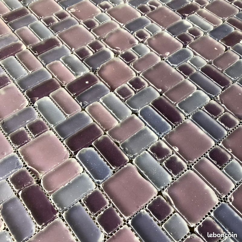 Mosaïque de verre vieilli couleur pourpre sur trame (image 3)