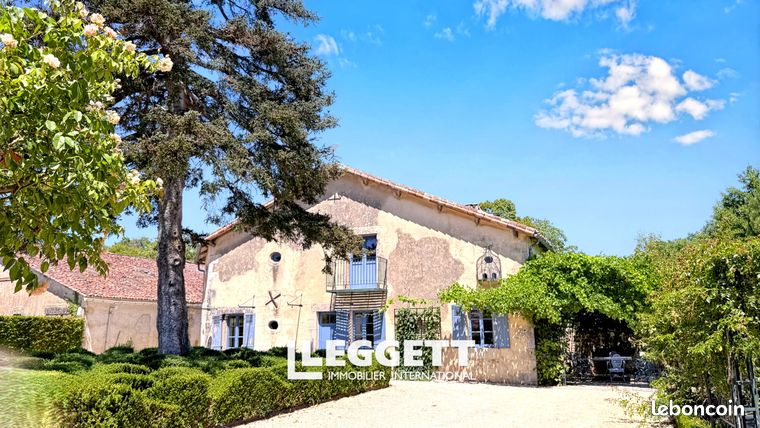 Maison 9 pièces 205 m²