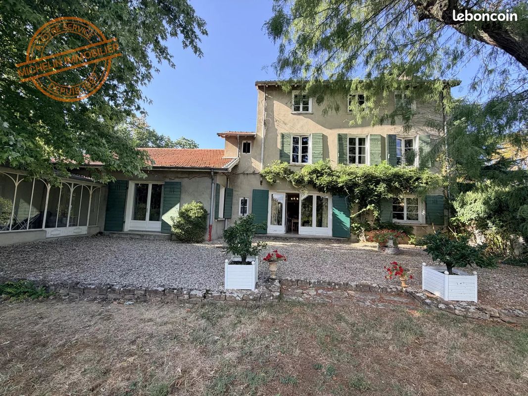 Maison 7 pièces 265 m² · à Saint-Didier-au-Mont-d'Or · 265 m² · 1 175 000 €