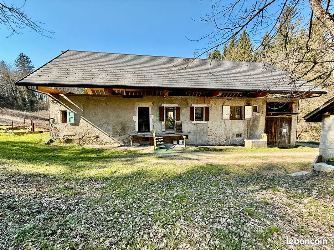 Maison 5 pièces 250 m² · à Thusy · 250 m² · 465 000 €