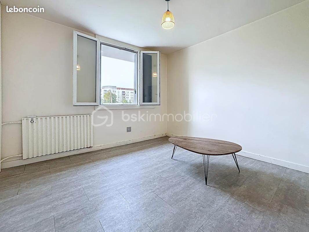 Appartement 1 pièce 27 m² · à Échirolles · 27 m² · 58 000 €