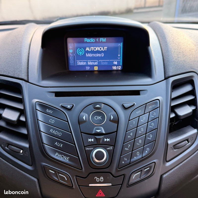 Ford fiesta 100 ch st Line (image 5)