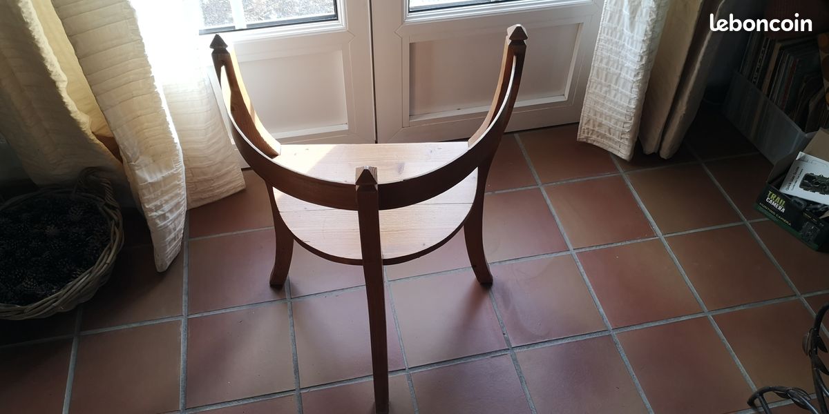 Chaise en bois (image 3)