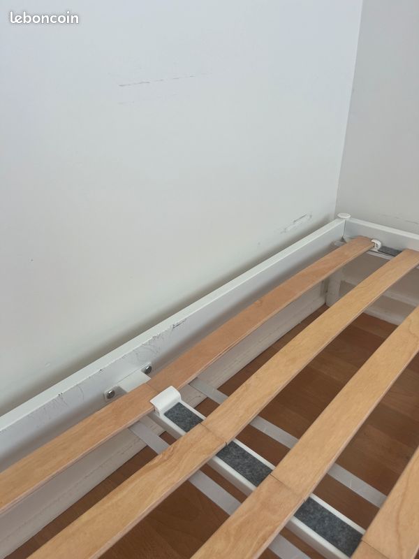 Lit IKEA avec matelas (image 7)