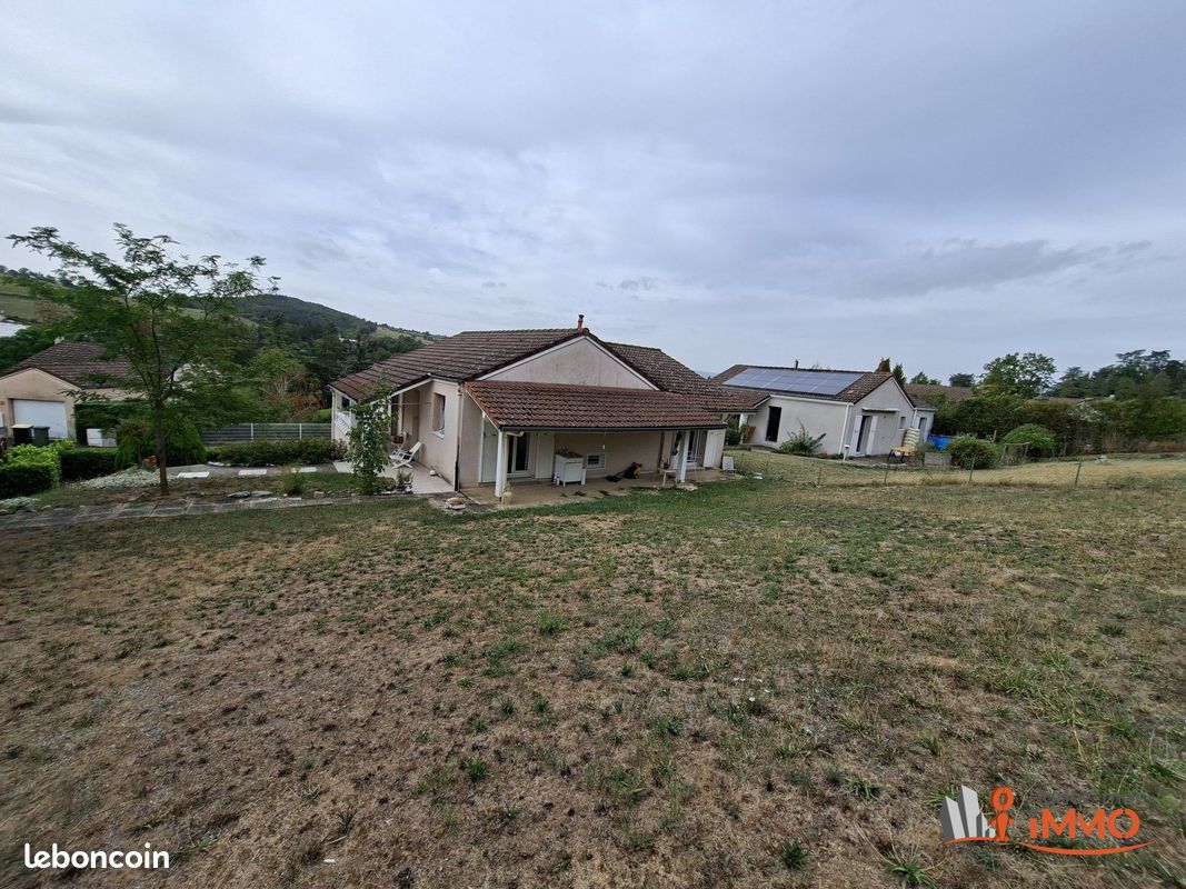 Maison 4 pièces 82 m² · à Saint-Galmier · 82 m² · 265 000 €