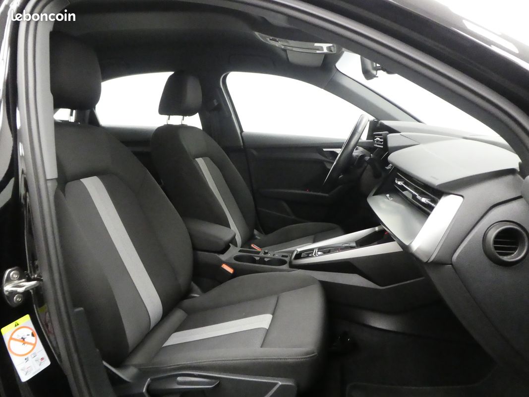 Audi A3 BERLINE 30 TFSI 110CH MILD HYBRID S TRONIC 7 (image 7)
