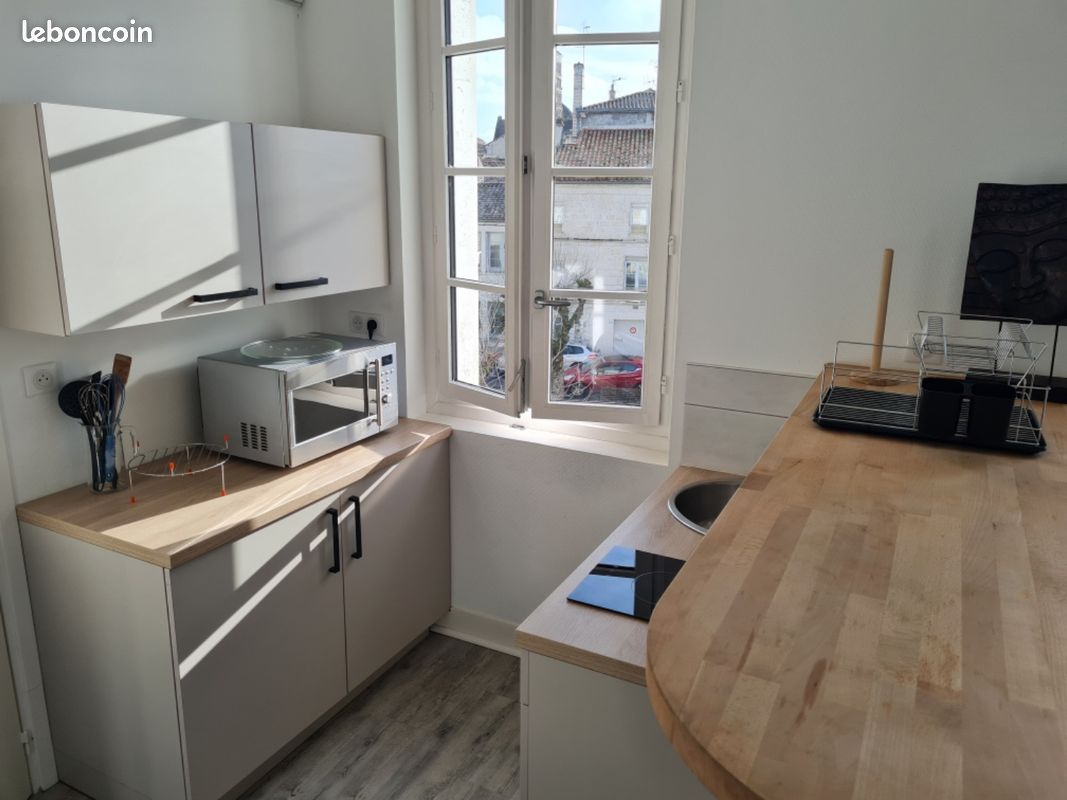 Appartement a louer angouleme - 1 pièce(s) - 24 m2 - Surfyn