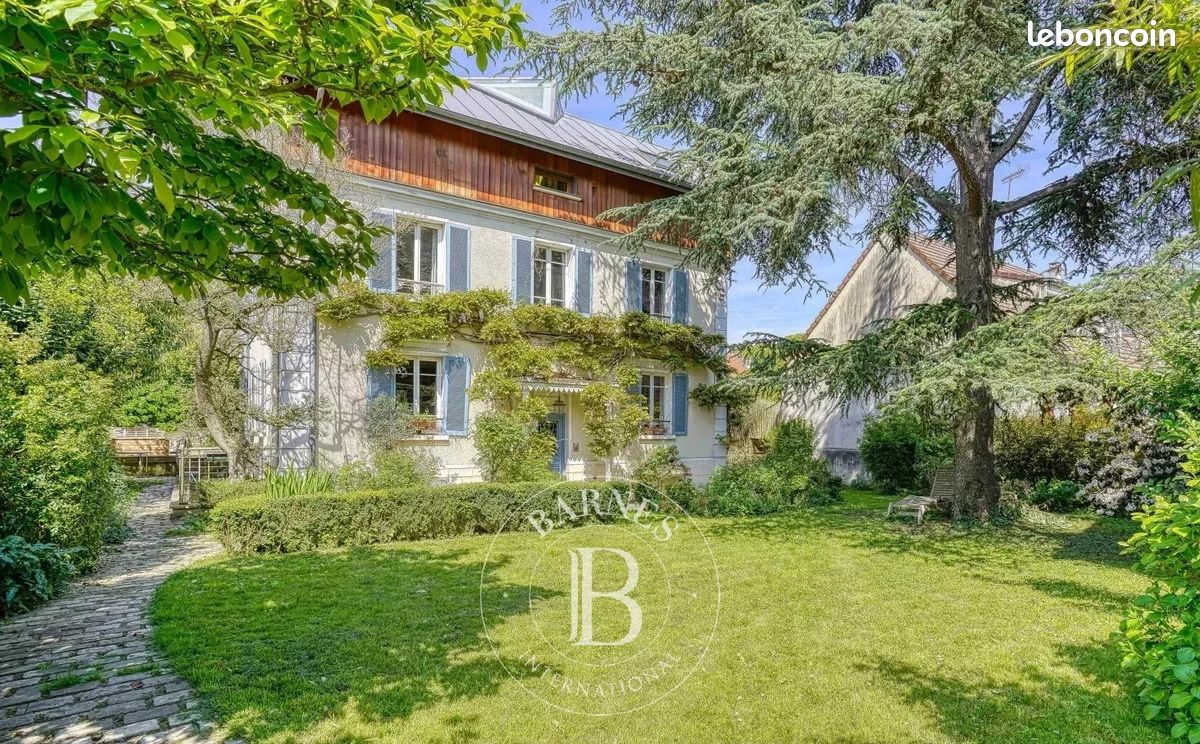 Maison 7 pièces 230 m² · à Versailles · 230 m² · 1 790 000 €