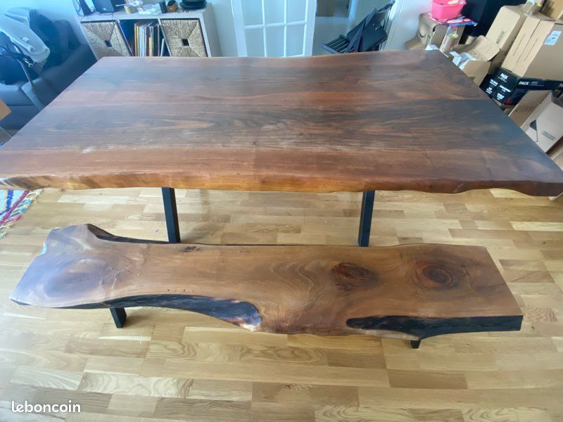 Table artisanale en NOYER massif (image 3)