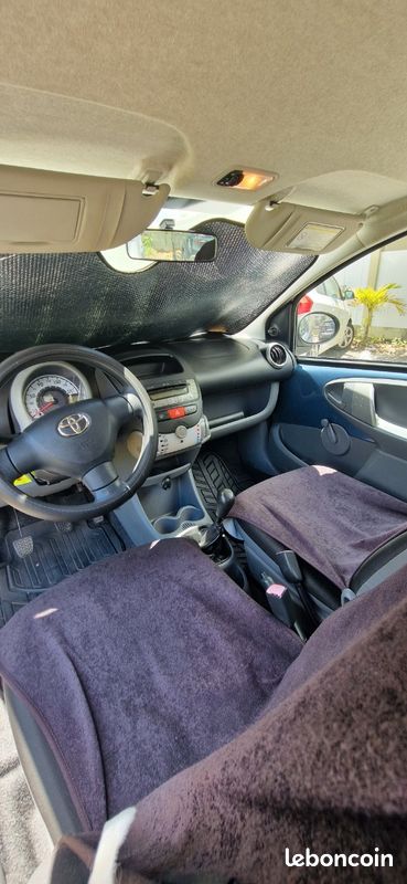 Vends Toyota Aygo (image 2)