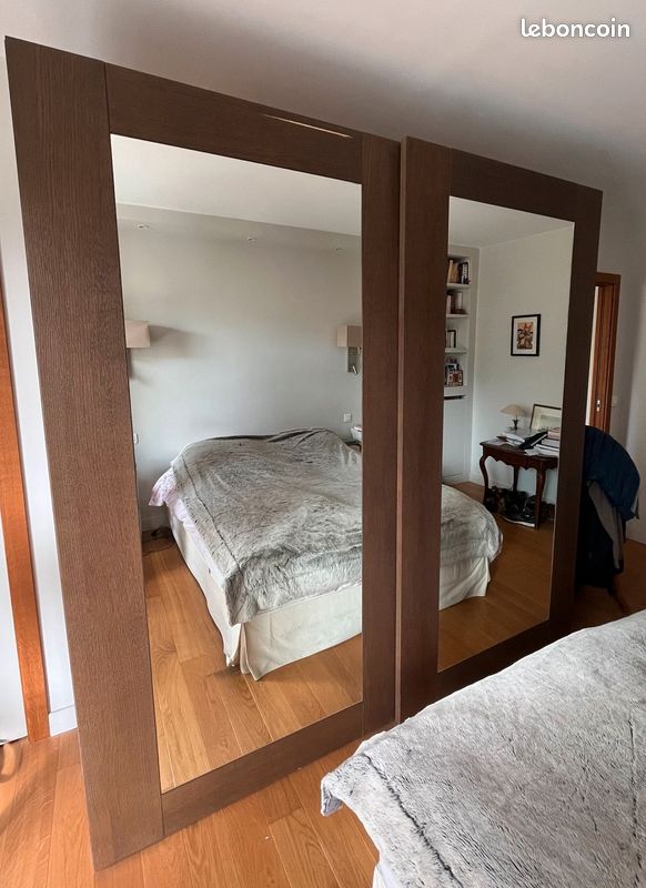 Vends armoire chêne et miroir avec 2 portes coulissantes (image 1)