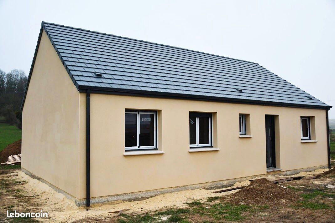 Maison 4 pièces 95 m² · à Voisines · 95 m² · 940 €