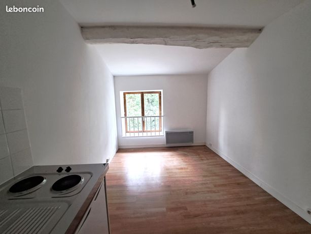 Studio 1 pièce 23 m²