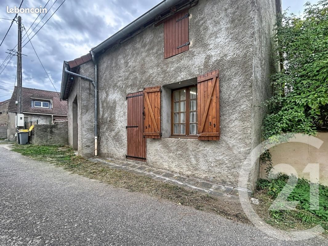 Maison 2 pièces 47 m² · à Varennes-sur-Allier · 47 m² · 34 500 €