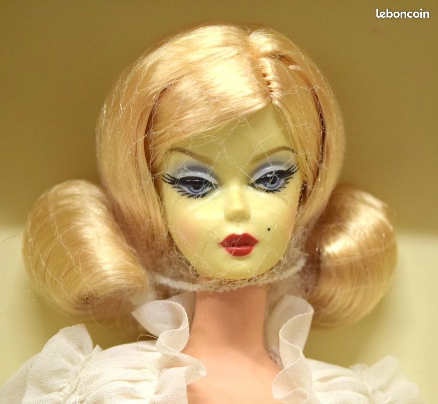Barbie ingenue silkstone 2006 (image 4)
