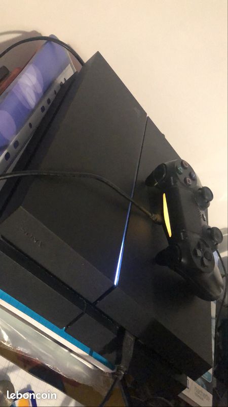 PS4 excellent état (image 1)