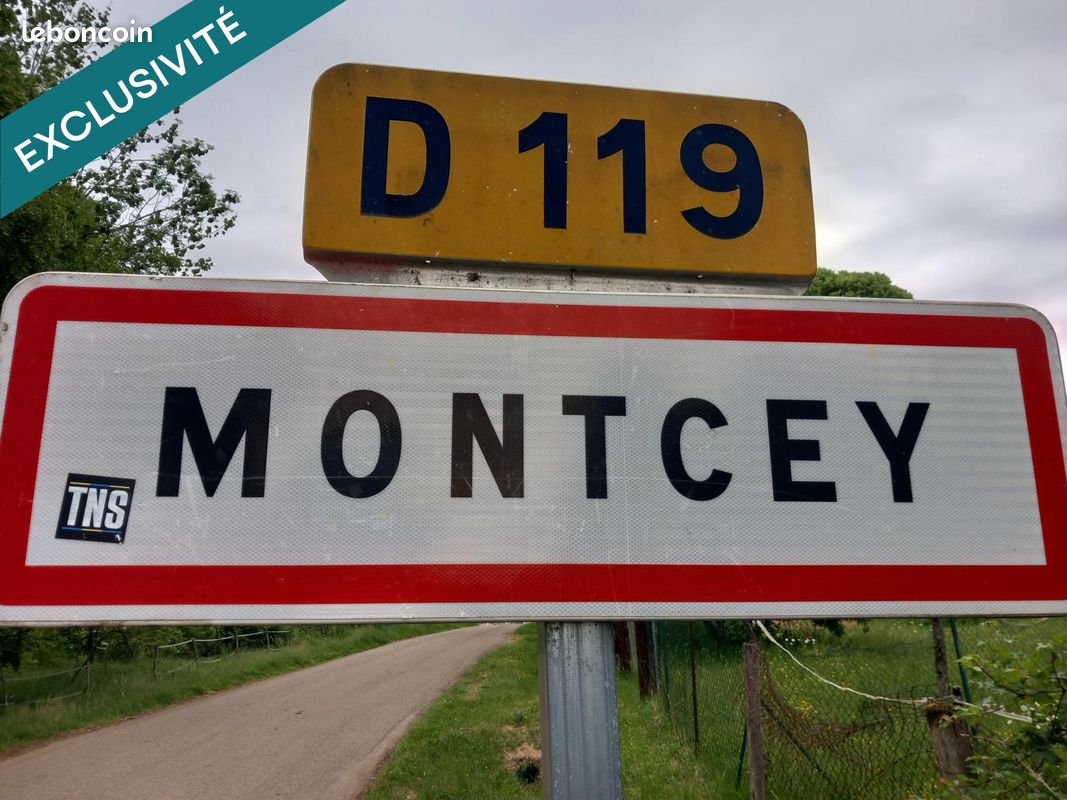 Terrain 856 m² · à Montcey · 856 m² · 44 512 €