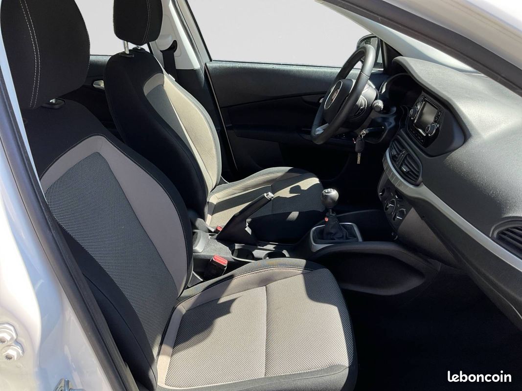FIAT Tipo 1.6 MultiJet 120 ch Pop (image 15)