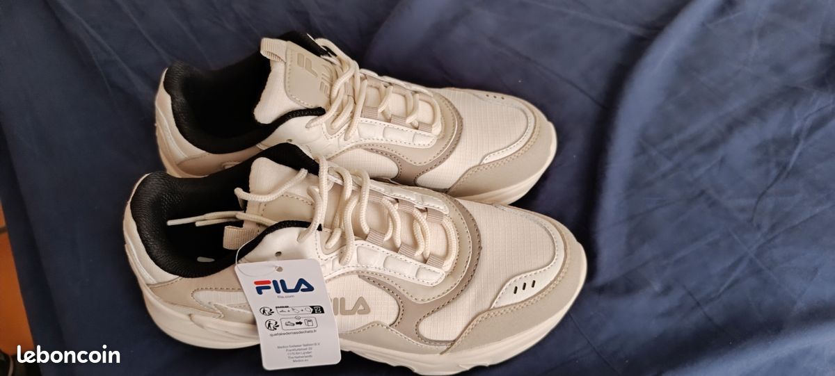 Fila Baskets Fila Taille 40 Fila Disruptor Taille 40 Top