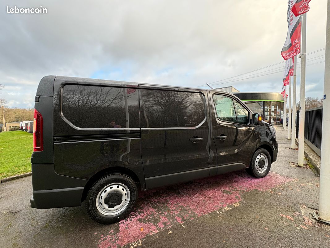 Renault TRAFIC Van L2H1 ADVANCE 3T Blue DCI 150 ch - SUR PARC DISPO RAPIDE - Etat Neuf - (image 5)