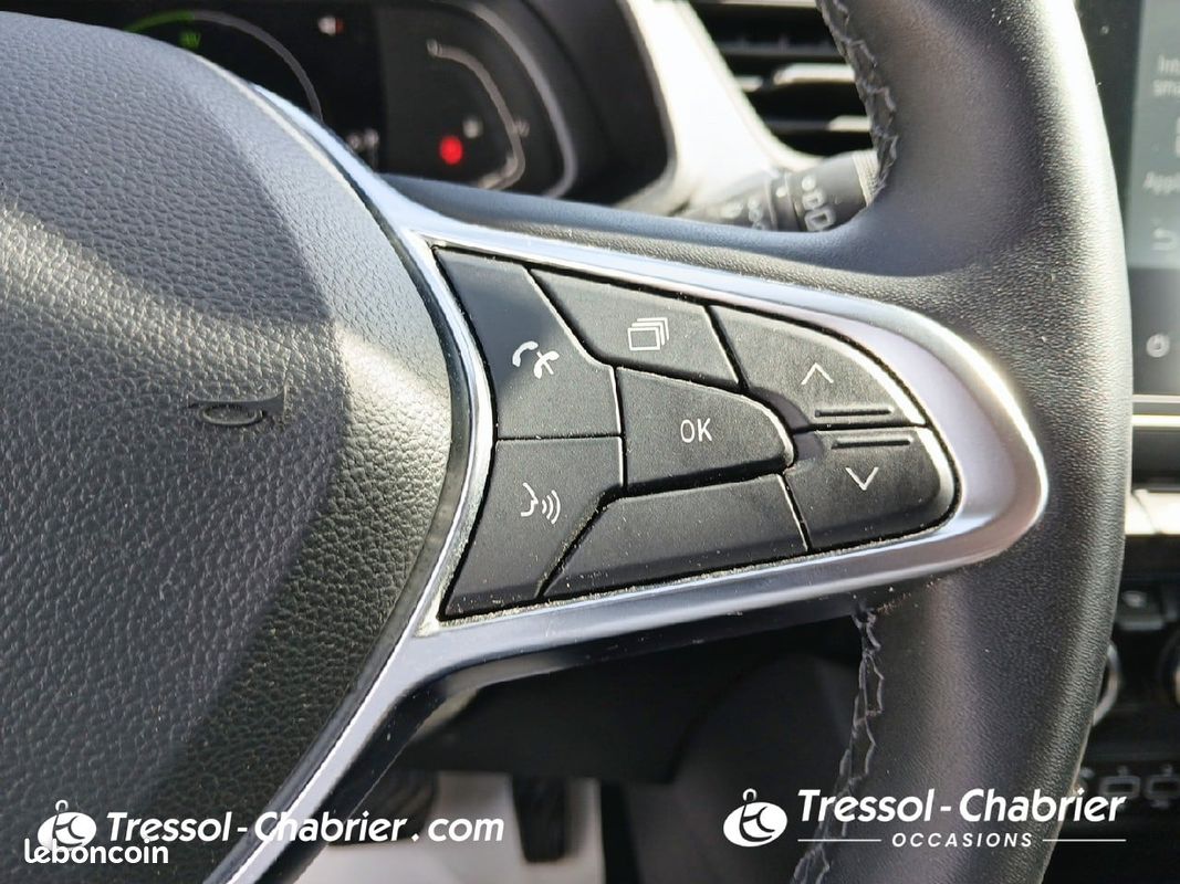 RENAULT Captur E-Tech hybride 145 Equilibre (image 25)