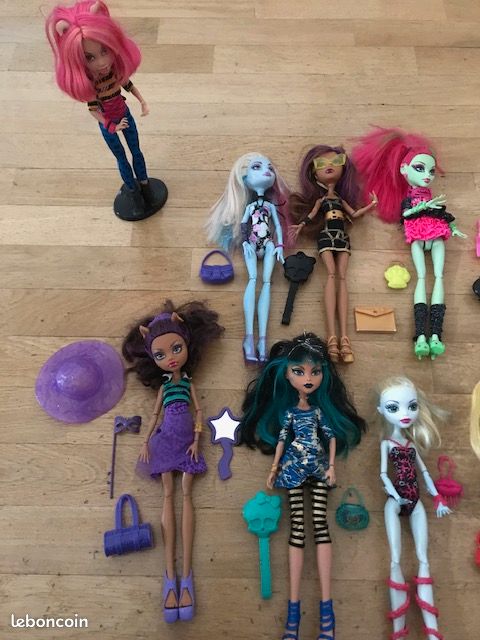 Lot de 13 poupées Monster High (image 2)