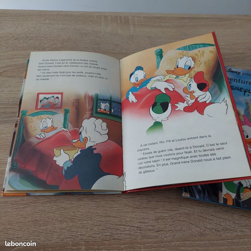 LOT DE 4 LIVRES DISNEY : Aventures à Disneyland Paris, Le Noël d’Oncle Picsou, La surprise de Noël et Trois neveux très malins (image 5)