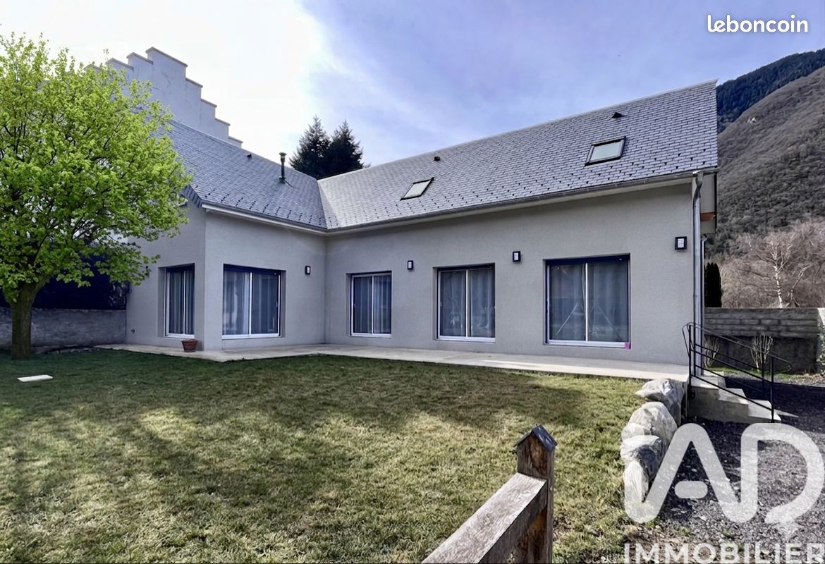 Maison 6 pièces 140 m² · à Saint-Lary-Soulan · 140 m² · 530 000 €