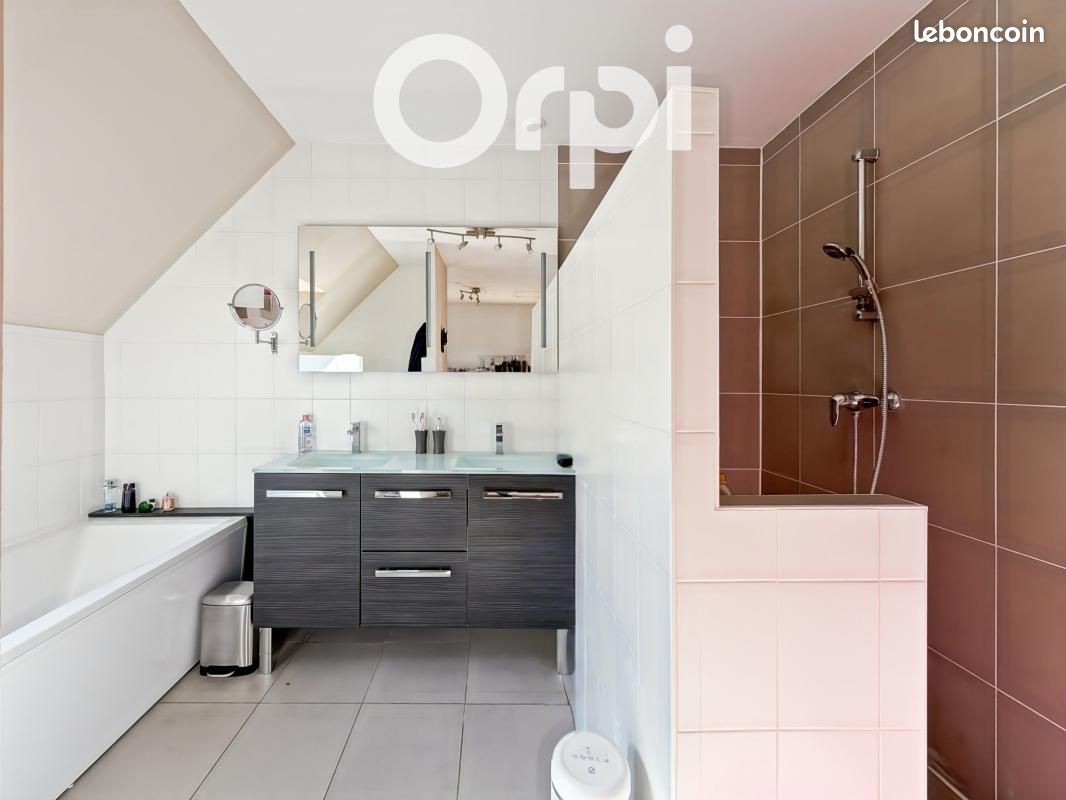 Maison 7 pièces 204 m² (image 20)