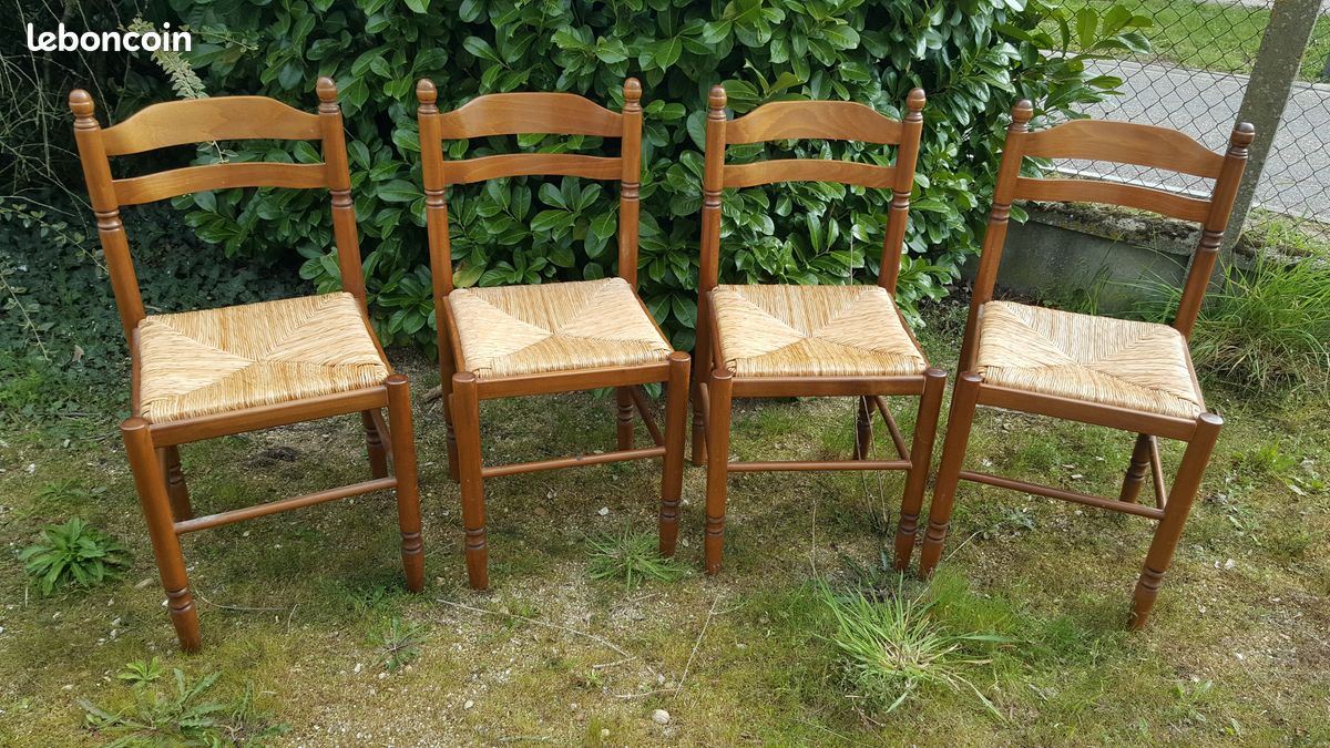 Lot de 4 chaises en bois (image 1)
