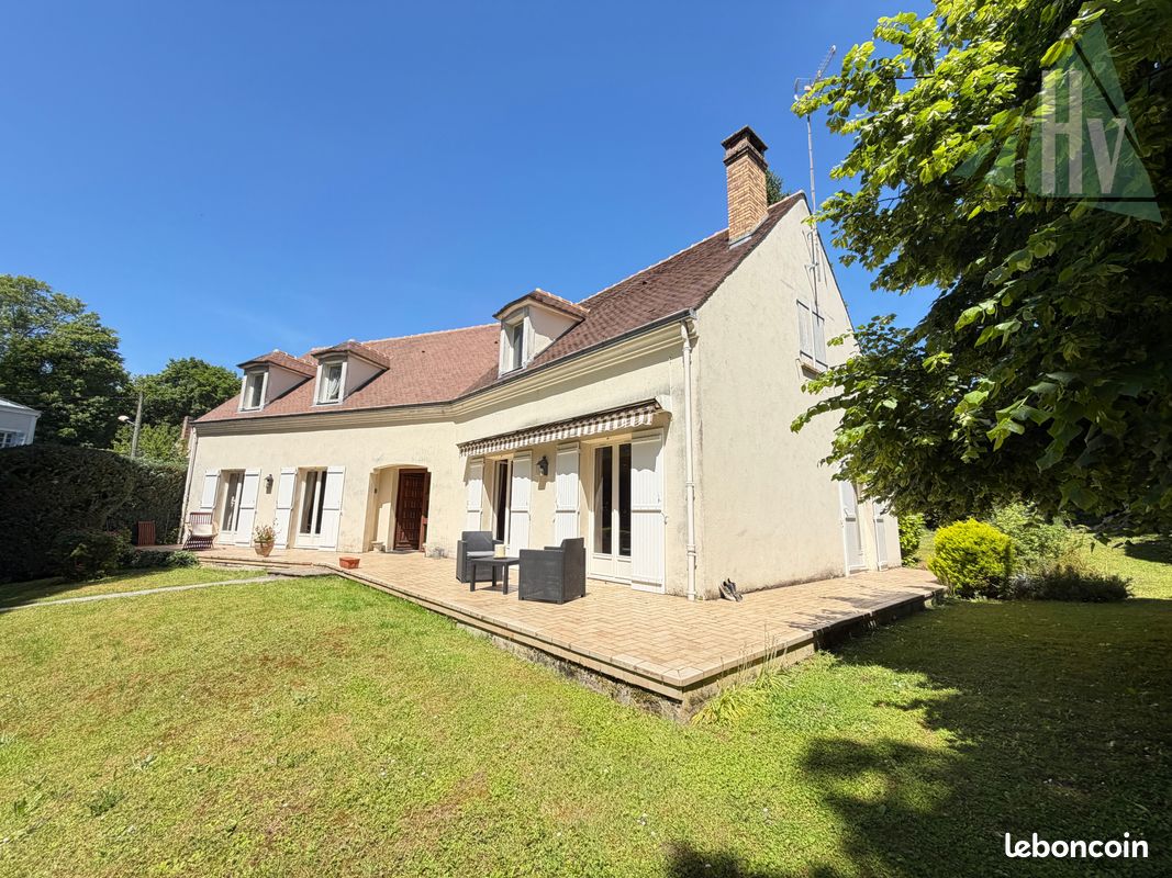 Maison 6 pièces 157 m² · à Provins · 157 m² · 364 000 €